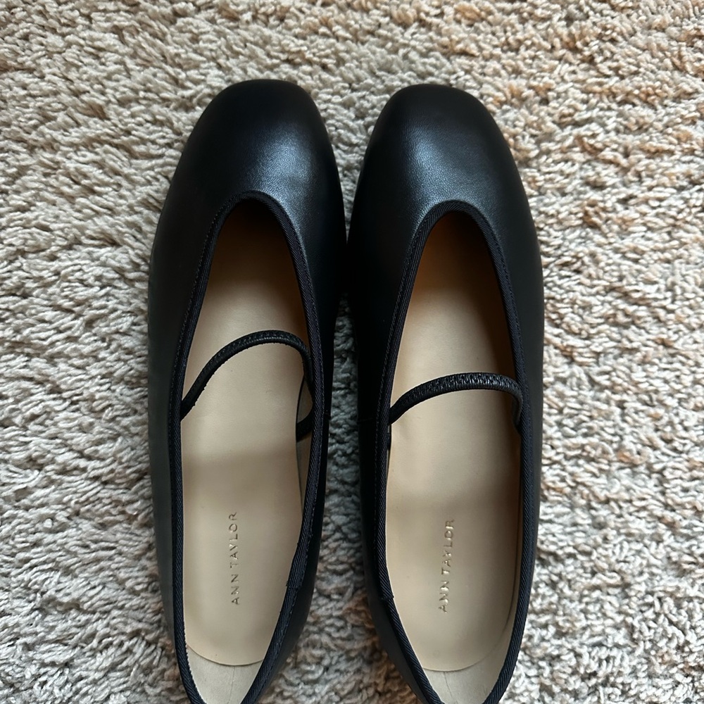 Ann Taylor Black Flats